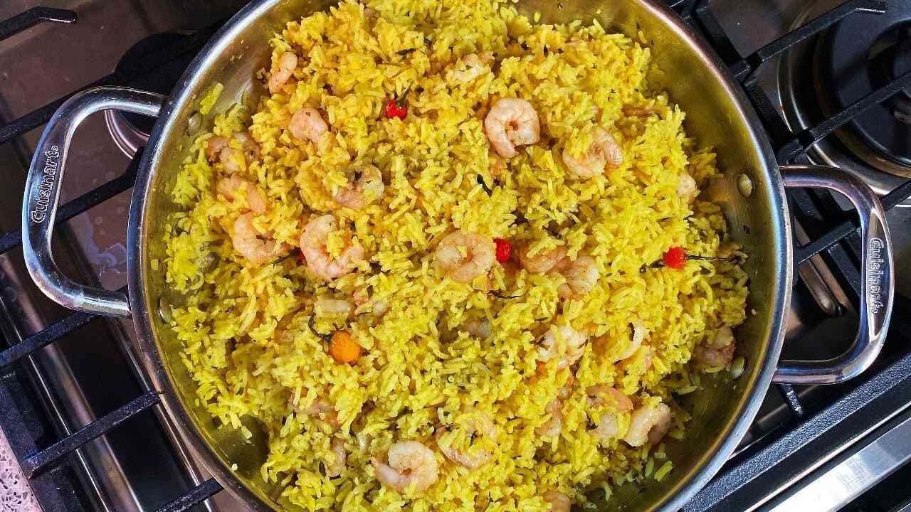 Easy One‑Pot Lemon Garlic Shrimp and Rice (Quick & Flavorful) - Shrimp